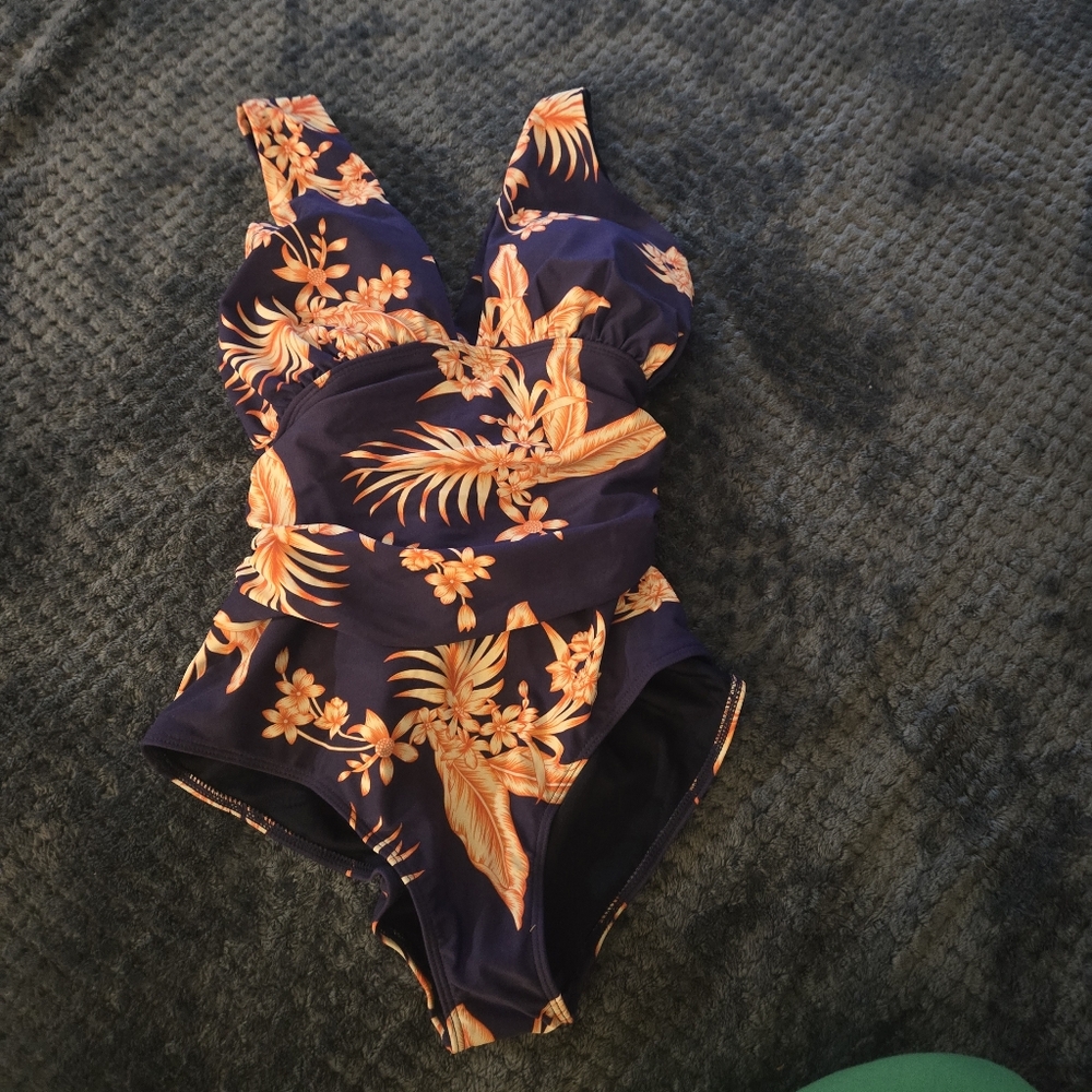 You Di An Swimsuit Nwt Size M